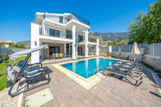 Villa Makri Deluxe offer