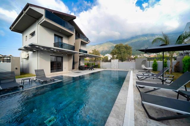 Villa Azur offer