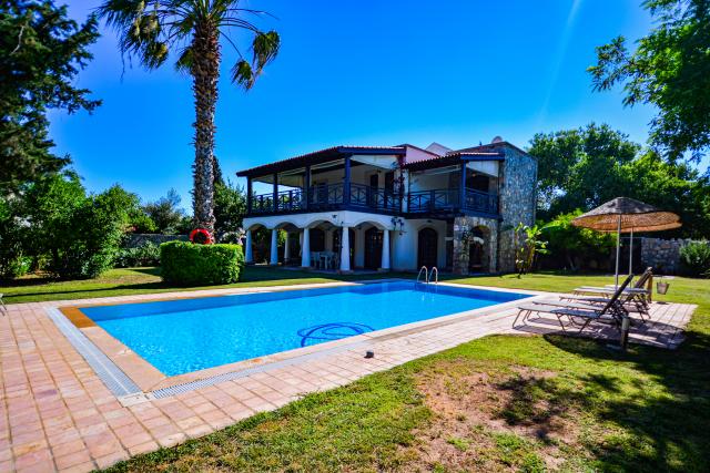 Villa Tulip