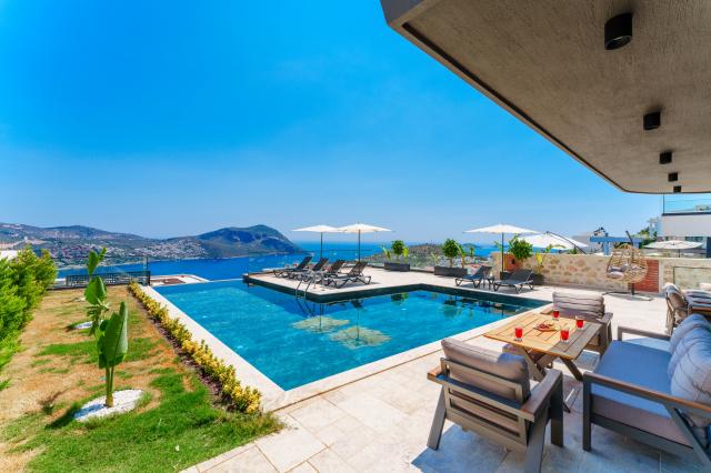 Villa James