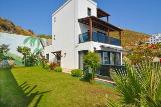 Villa Lavinya