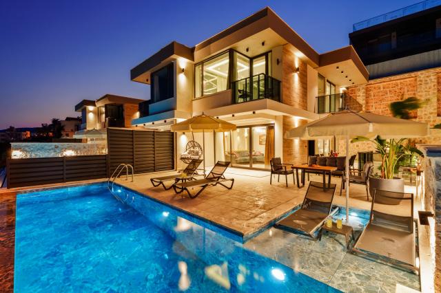 Villa Firefly