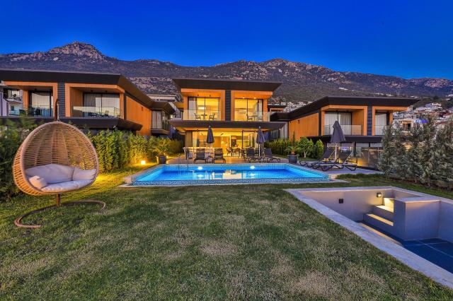 Villa Mirage