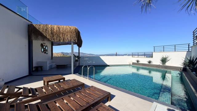 Villa Silence