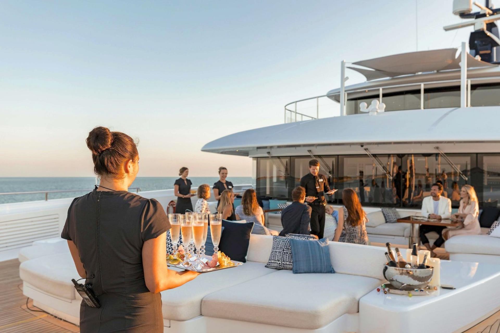 crawled-yatch