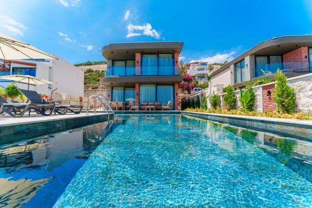 Villa James