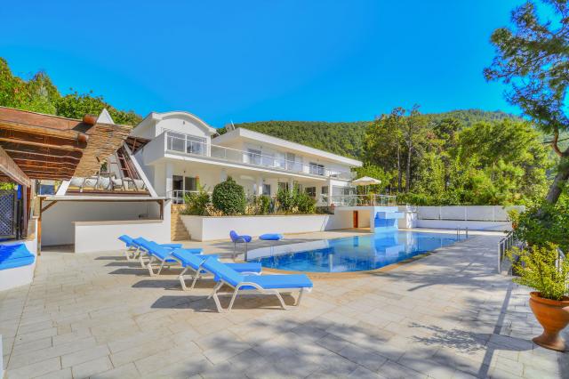Villa Nirvana